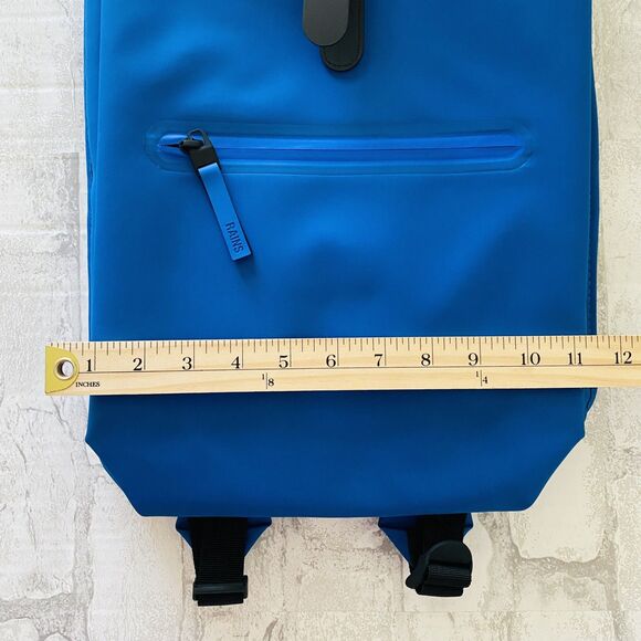 Rains Wave Rolltop Rucksack Waterproof Cycle Ready Backpack with Laptop Pocket - Picture 4 of 7